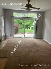 8901 Cinnabay Dr in Charlotte, NC - Building Photo - Building Photo