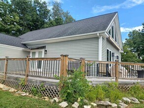 6815 Viscoe Rd in Radford, VA - Building Photo - Building Photo
