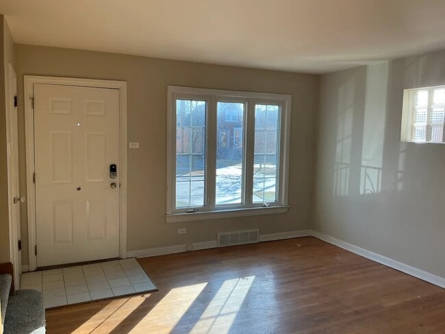 2255 14th Ave in Riverside, IL - Building Photo - Building Photo