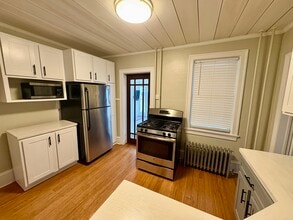 509 Nutt Rd in Phoenixville, PA - Foto de edificio - Building Photo