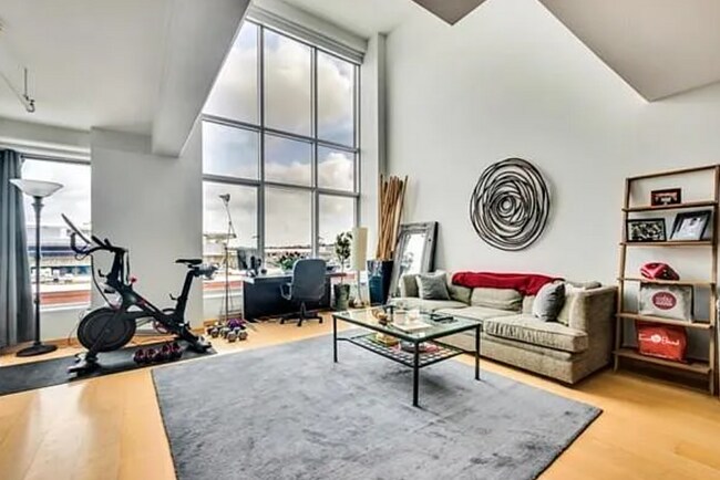 25 Channel Ctr St, Unit Unit 412 in Boston, MA - Foto de edificio - Building Photo