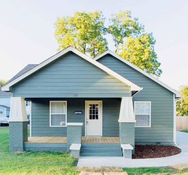property at 125 W Cleveland Ave