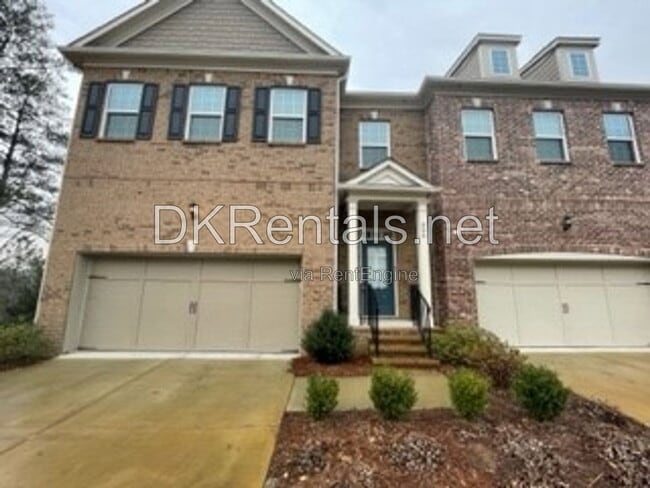 property at 944 Hewitt Dr SE
