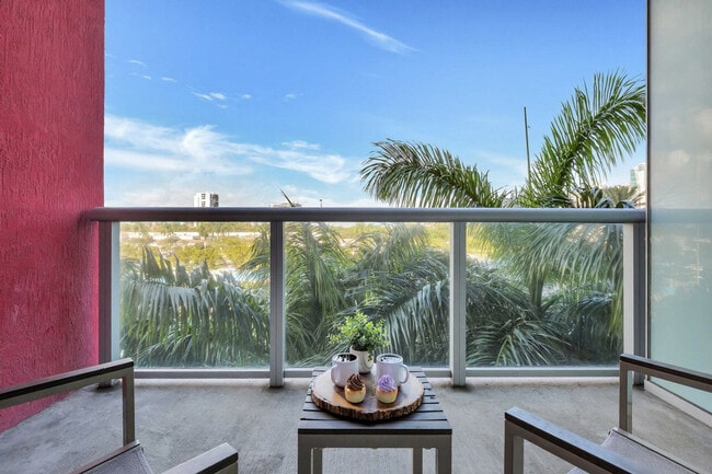 2602 E Hallandale Beach Blvd, Unit ID1389782P in Hallandale Beach, FL - Building Photo - Building Photo