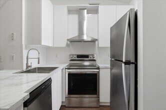 6107 Garden Ct in Davie, FL - Building Photo - Building Photo