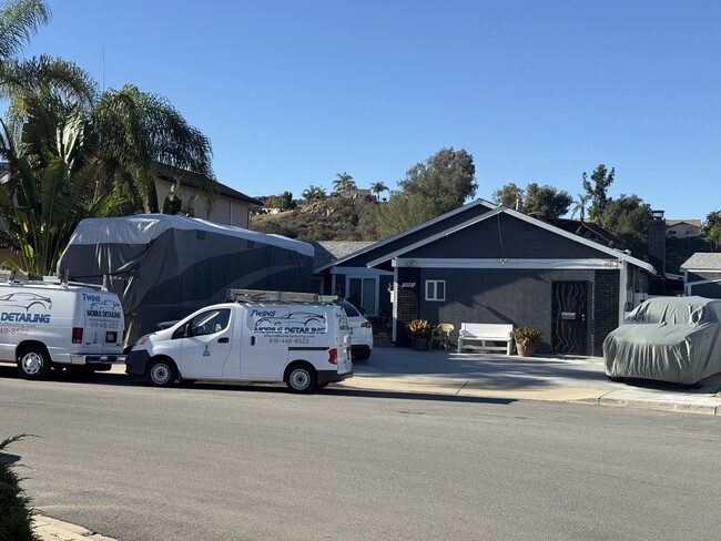 property at 13907 Hawick Dr