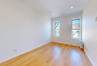 103 Thayer St in New York, NY - Building Photo - Building Photo