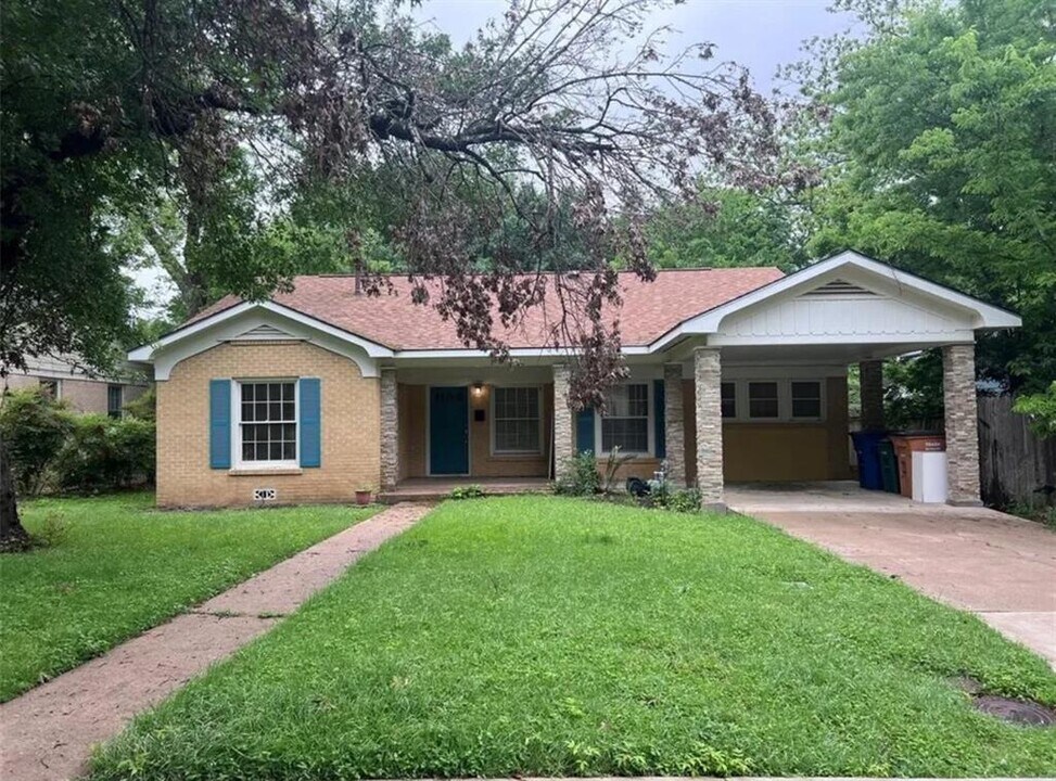 1205 Fairwood Rd in Austin, TX - Building Photo