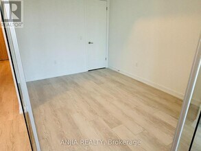 801 The Queensway in Toronto, ON - Building Photo - Building Photo