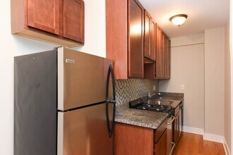 430 W Roscoe St in Chicago, IL - Building Photo - Building Photo