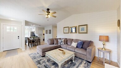 608 Navarro Dr in College Station, TX - Building Photo - Building Photo