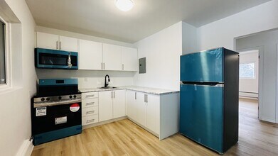 359 Hilton Ave in London, ON - Building Photo - Building Photo