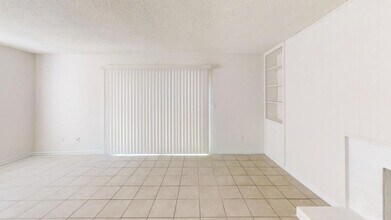 14621 Del Amo Ave in Tustin, CA - Building Photo - Building Photo