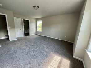 447 Smokering Dr in Robesonia, PA - Building Photo - Building Photo