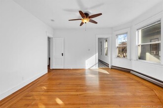 35 Young St in New Haven, CT - Building Photo - Building Photo