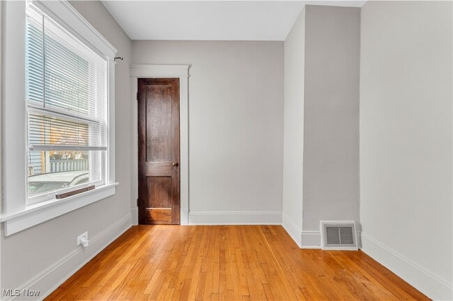 property at 1905 W 73rd St