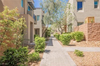 11262 Cactus Tower Ave in Las Vegas, NV - Building Photo - Building Photo