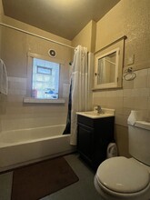 10212-10214 S King Dr in Chicago, IL - Building Photo - Interior Photo