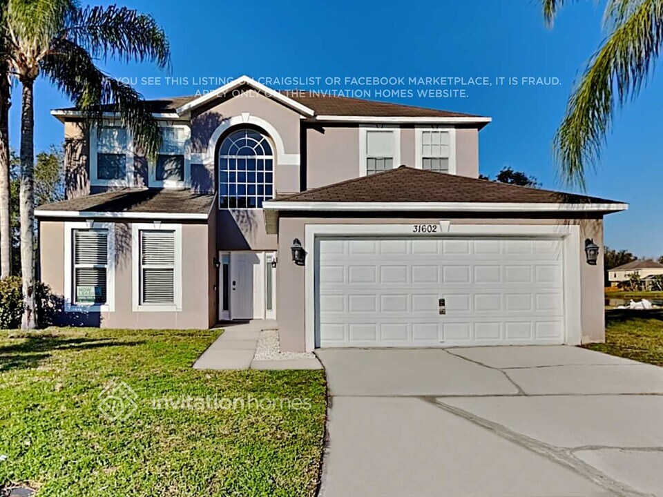 31602 Loch Aline Dr in Wesley Chapel, FL - Building Photo