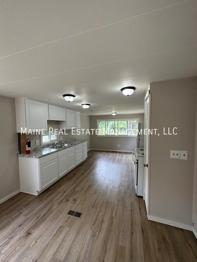 8 Park Rd Rentals in Greenbush, ME