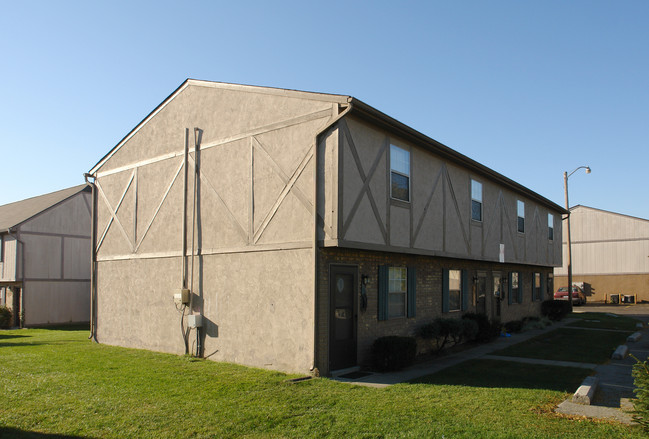 1609-1615 Harvester Ln in Columbus, OH - Foto de edificio - Building Photo