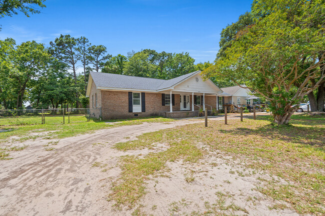 1337 Dick Pond Rd Unit 1, Unit 1 (3 bedroom) in Myrtle Beach, SC - Building Photo - Building Photo