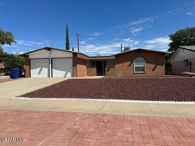property at 1000 Oneida Dr