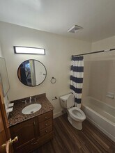 3016 Ivy Bush Ct in Hamilton, NJ - Foto de edificio - Building Photo