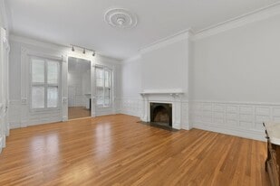 240 Marlborough St, Unit 4 in Boston, MA - Building Photo