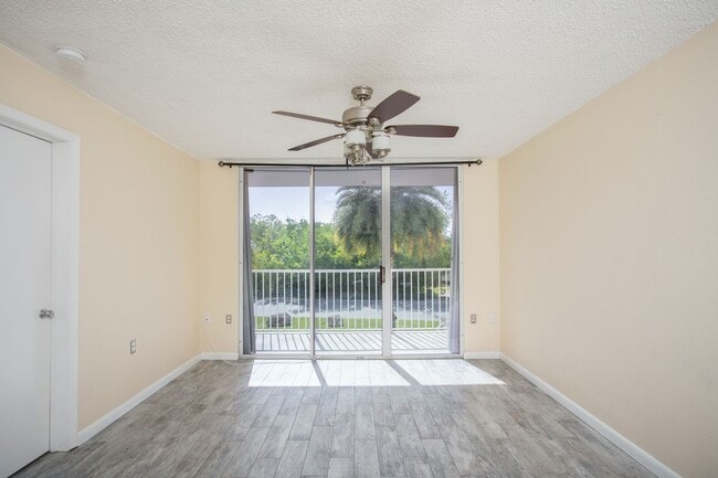 property at 3930 S Roosevelt Blvd