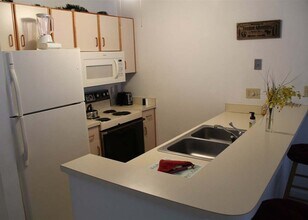 10 Lakeside W Dr, Unit #44 in North Woodstock, NH - Foto de edificio - Building Photo