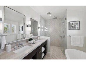 240 Briar Ln in San Mateo, CA - Building Photo - Building Photo