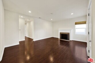 6323 Farmdale Ave in Los Angeles, CA - Building Photo - Building Photo