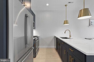 664 Glick Ct NW in Washington, DC - Building Photo - Building Photo