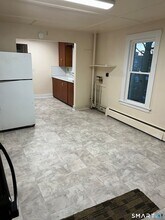 63 Woodbine St in Naugatuck, CT - Building Photo - Building Photo