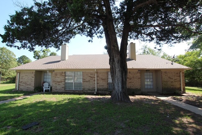 8327-8329 El Cerrito Dr in Tyler, TX - Building Photo - Building Photo