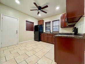 156 Shepard Ave, Unit 2 in East Orange, NJ - Building Photo - Building Photo