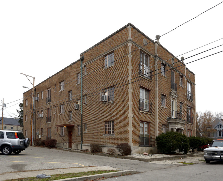 Rector Suites in Muncie, IN - Foto de edificio