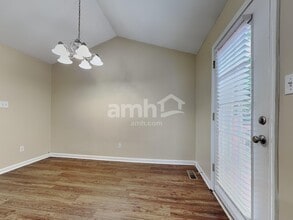 7708 Cody Ln in Knoxville, TN - Building Photo - Building Photo
