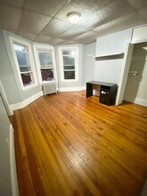 846 Huntington Ave in Boston, MA - Foto de edificio - Building Photo