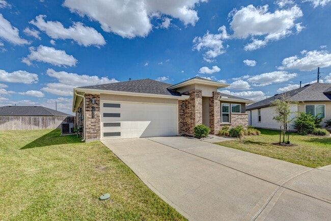 property at 28902 Yukon River Ct