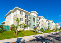 Liberty Square in Miami, FL - Foto de edificio - Building Photo