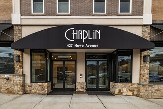 427 Howe Ave in Shelton, CT - Building Photo - Building Photo