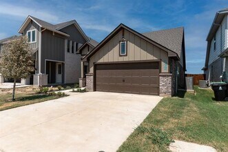 572 Ruthye Ln in Pilot Point, TX - Building Photo - Building Photo