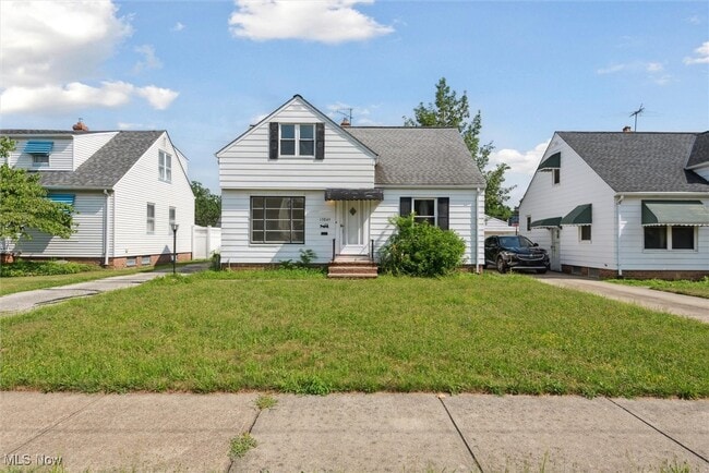 property at 13849 Shady Oak Blvd