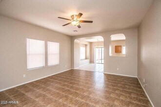 7985 W Mission Ln in Peoria, AZ - Building Photo - Building Photo