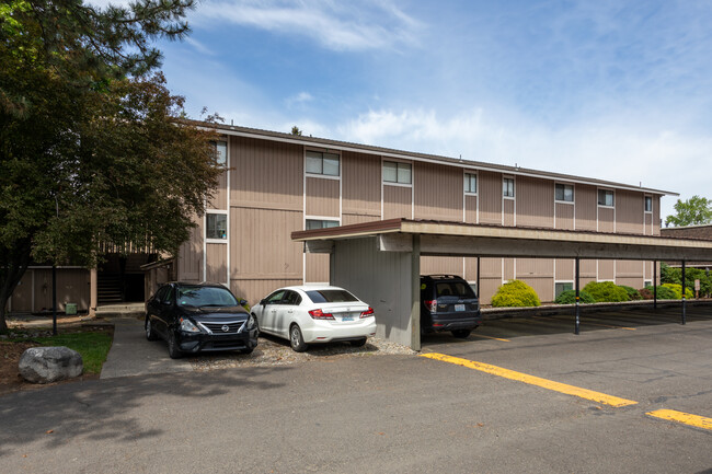 Greenrich Village in Spokane, WA - Foto de edificio - Building Photo