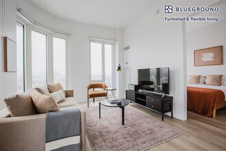 275 S 5th St in Brooklyn, NY - Building Photo - Building Photo