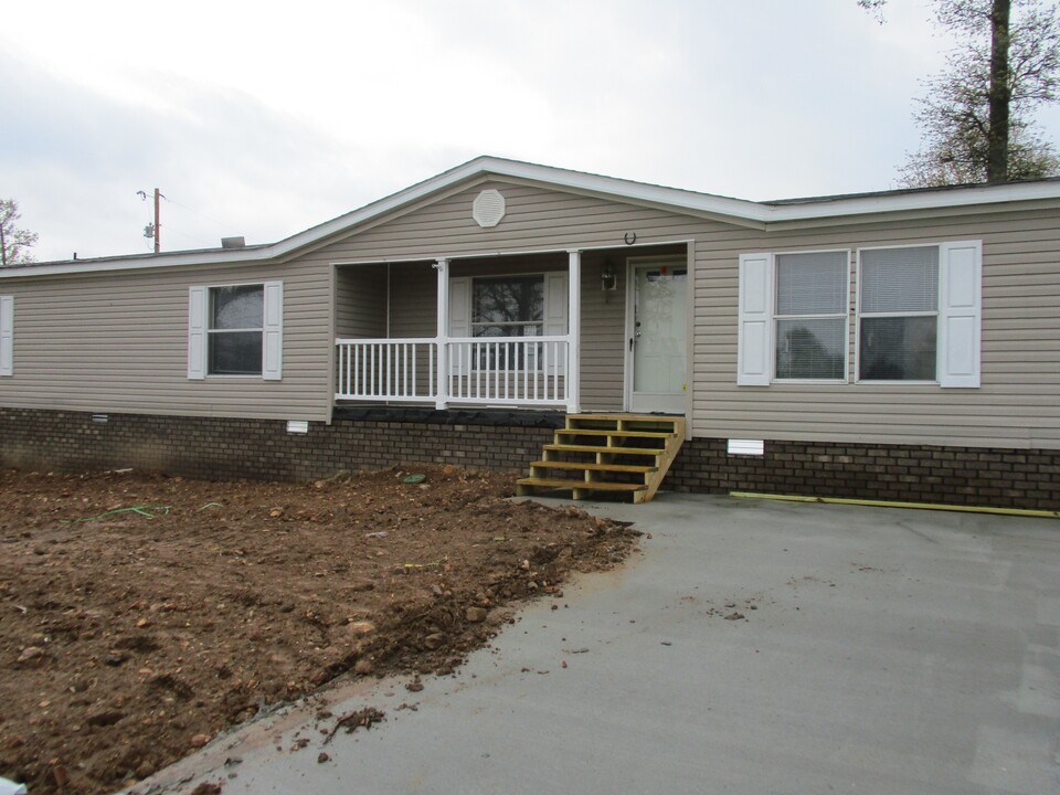 192 Zackary St in Oak Grove, KY - Building Photo