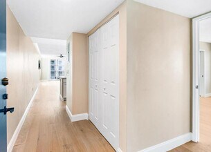 2947 S Atlantic Ave, Unit 301 in Daytona Beach Shores, FL - Building Photo - Building Photo
